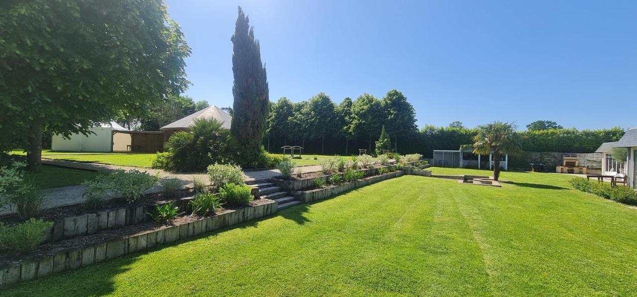Hotel Le Manoir Des Marronniers Sully  Esterno foto