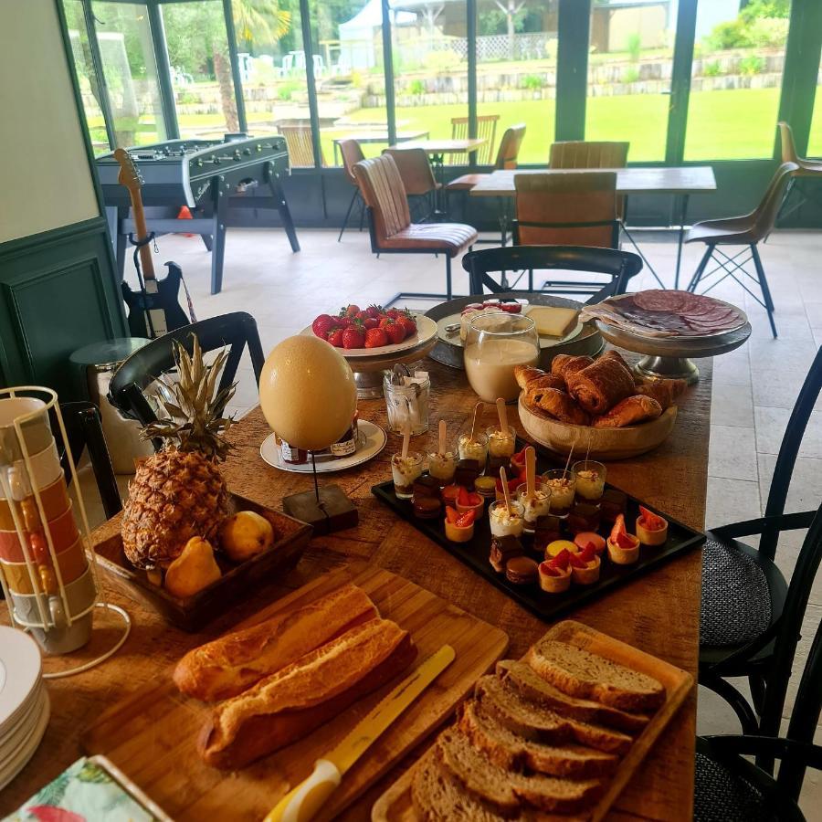 Hotel Le Manoir Des Marronniers Sully  Esterno foto