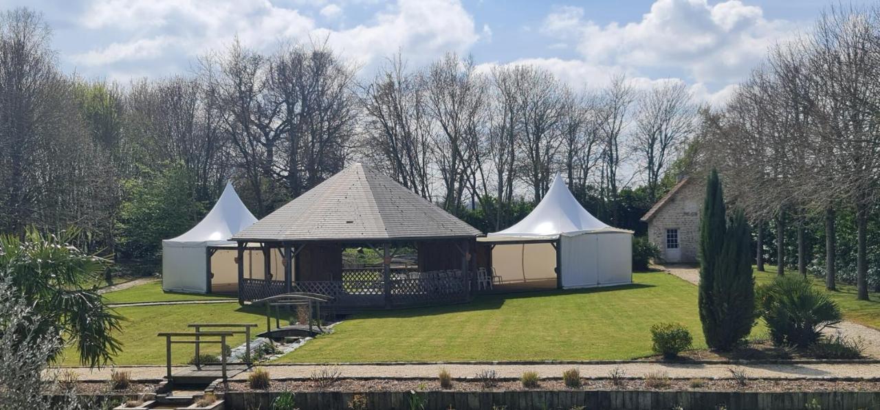 Hotel Le Manoir Des Marronniers Sully  Esterno foto