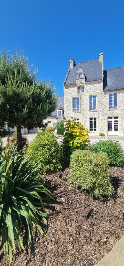 Hotel Le Manoir Des Marronniers Sully  Esterno foto